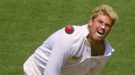 Shane Warne bowls Mike Gatting with 'ball of the century' in 1993 Ashes - BBC Sport