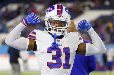 Who is Damar Hamlin? Buffalo Bills safety critical after collapsing ...