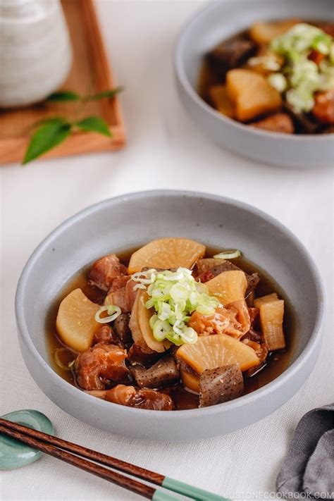 Japanese Beef Tendon Stew (Gyusuji Nikomi) 牛筋煮込み • Just One Cookbook