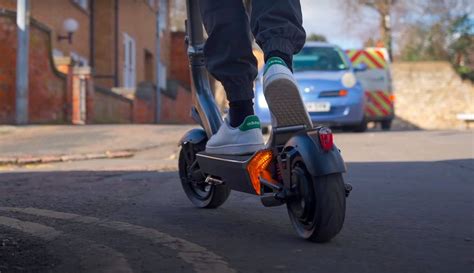 9 Best Electric Scooters For Commuting (35 Shortlisted & Tested)