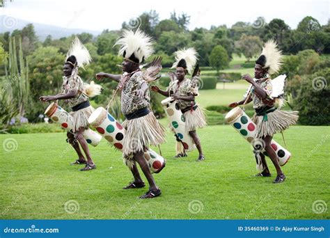 African Traditional Folk Dance At Mount Kenya Safa Editorial Image | CartoonDealer.com #35460220