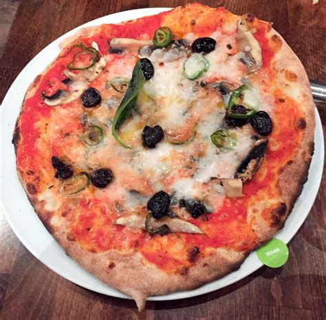 Zizzi Vegan Pizza Review | Planet Veggie