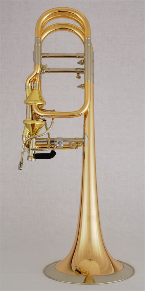 E-bass trombone with F- and D/Db-attachment, axial-valves