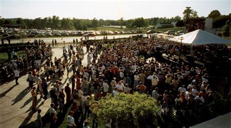 Dale Earnhardt Memorial | Dale earnhardt, The intimidator, Stock car racing