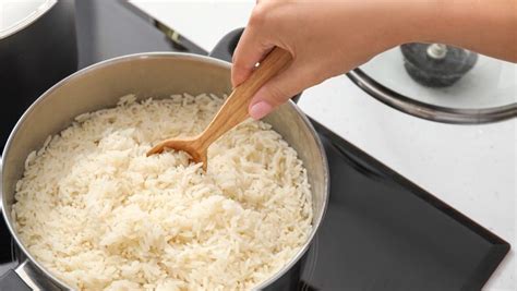 5 Teknik Masak Nasi Yang Perlu Semua Orang Tahu - Sinaran Wanita