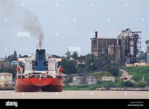 Africa Boat Calabar Cross River State Nigeria Stock Photo - Alamy