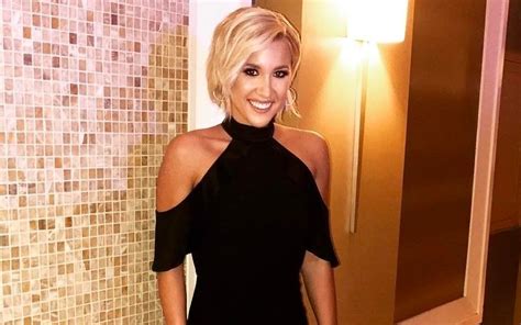 Savannah Chrisley Weight Loss - The Complete Story! | Glamour Fame