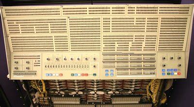 Em 1967 a IBM lançou um destes computadores de terceira geração, o IBM 360/91 que foi um ...