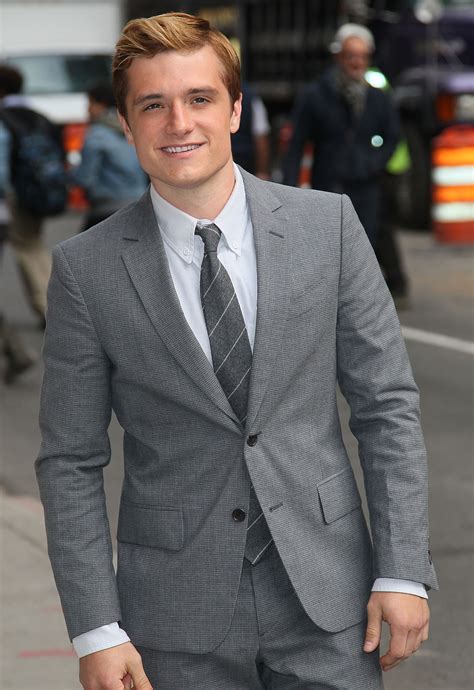 Catching Fire: Josh Hutcherson Clarifies Hunger Games ‘Threesome ...