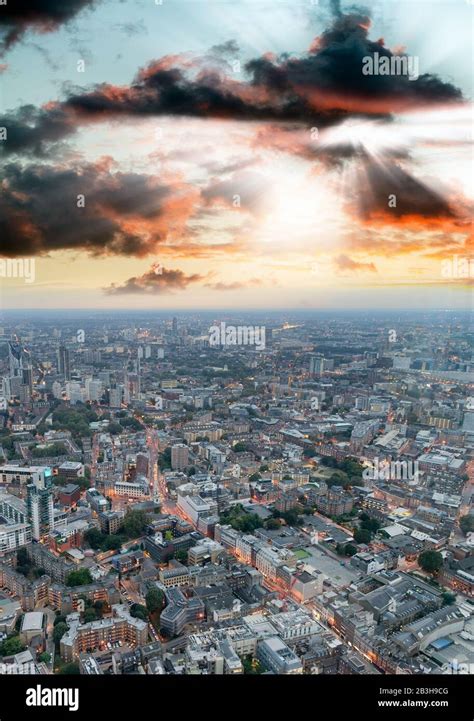 Aerial view of London skyline at night, London Stock Photo - Alamy