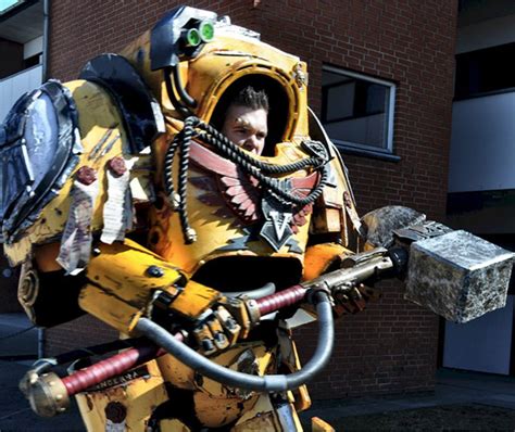 LastFrontiers07: Warhammer 40k : ¡Increíble COSPLAY de Marine Espacial!