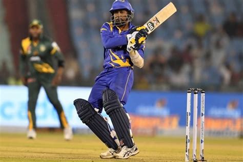 SL players have to adjust and play quality cricket: Dilshan