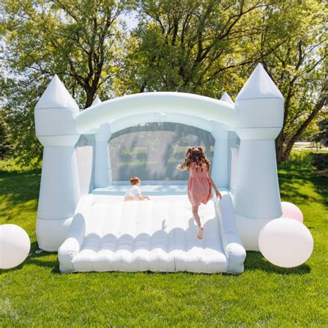 Bounce Houses for Parties - party-pickup.com