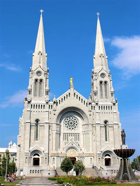 Basilica of Sainte-Anne-de-Beaupré - Wikipedia | Cathedral basilica, Basilica, Cathedral