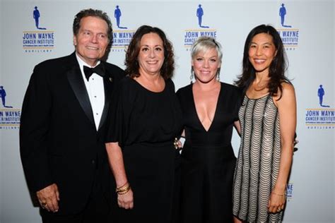 John Wayne Odyssey Ball a big success; Phoenix House to honor Matthew ...