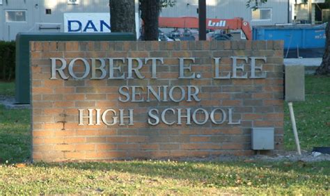 Robert E. Lee High School