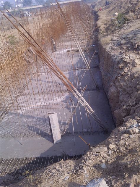 Practical Civil Engineering: Working on counterfort retaining wall