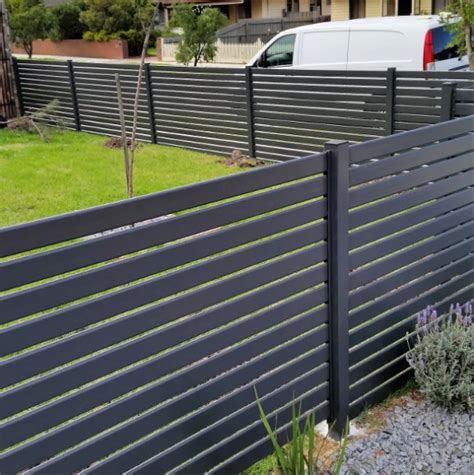 Privacy Fence Aluminum Black No Dig Horizontal Slat Aluminum Fence ...