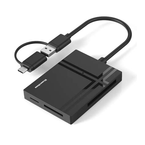 USB 3.0 Multi Card Reader and USB-C Converter - GeeWiz