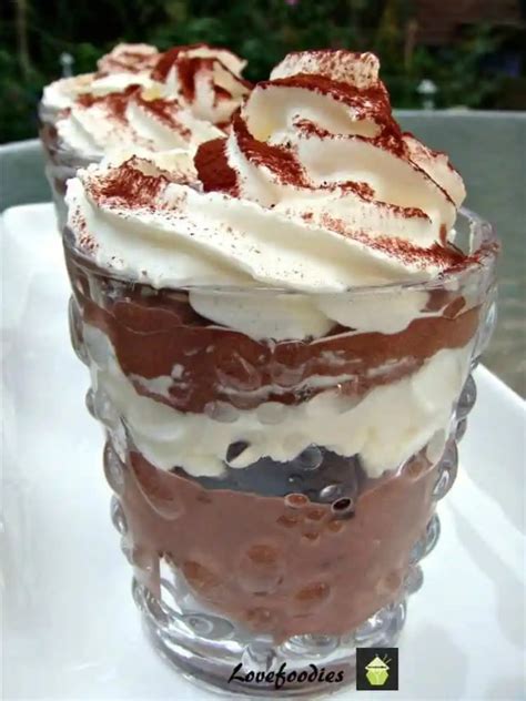 Dreamy Chocolate Trifle – Lovefoodies