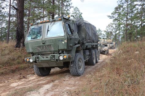 U.S. Army awards contract to Oshkosh Defense to upgrade FMTV trucks