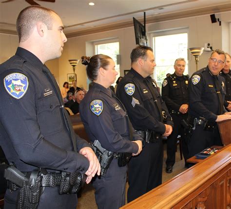 Santa Cruz Police: Santa Cruz Police Officers Honored With Life Saving Award