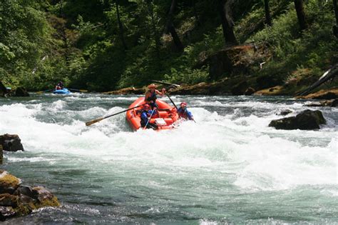 North Umpqua River Whitewater Rafting and Kayaking Day Trips - Oregon