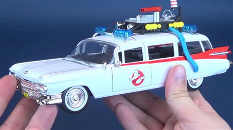 Cadillac Ambulance Ecto-1 Ghostbusters Movie Hollywood Rides Series 1/32 Diecast Model Car Jada ...