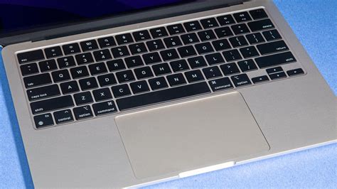 Apple MacBook Air (M2) review: As good as Apple keyboards get | Mashable