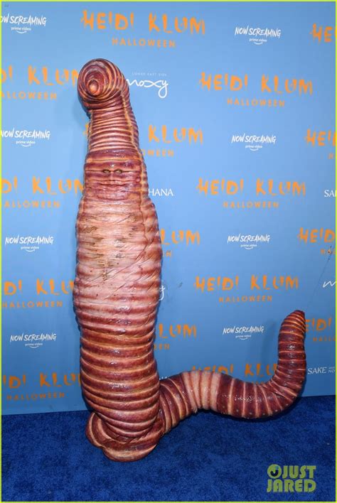 Heidi Klum's Halloween 2022 Costume Was a Worm on a Hook with Husband ...