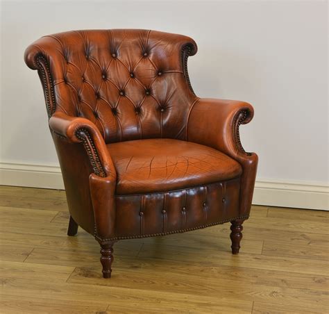 Vintage Chesterfield Tan Brown Leather Button Backed Armchair | Chesterfield | Vinterior