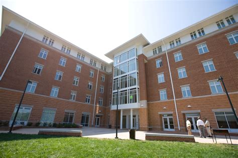 Kellogg House Opens Path for New Generation of University Dorms | UVA Today