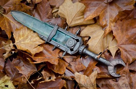 Propnomicon: Skyrim Keening Dagger Replica