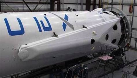 SpaceX Adds Landing Legs to Falcon 9 Rocket for Next Launch, Elon Musk ...