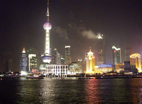 Changhai - The Bund | Shanghai skyline, Asia cruise, Skyline