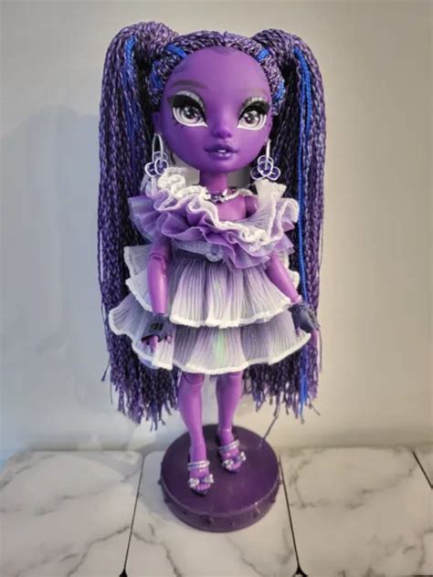 SHADOW HIGH / Rainbow High Series 2 Doll Monique Verbena - With Stand ...