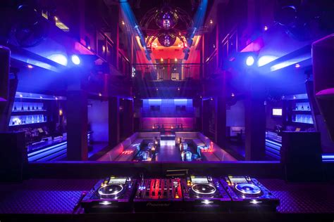 The 5 Best Dance Clubs in Chicago | UrbanMatter