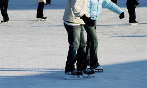 Crested Butte Colorado Ice Skating - AllTrips