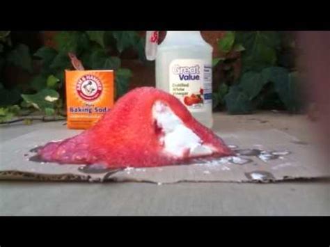 Vinegar & Baking Soda Volcano - YouTube