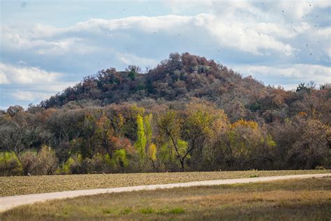 Sugarloaf Mountain in Texas sold back to Tonkawa tribe after 140 years