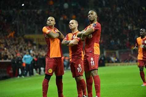 Soccer, football or whatever: Galatasaray All-Time Team for foreign players