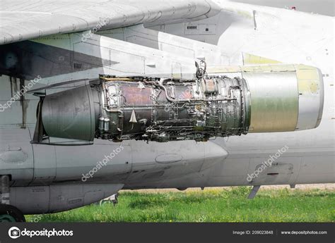 Aircraft Engine Maintenance Works Stock Photo by ©dragunov 209023848