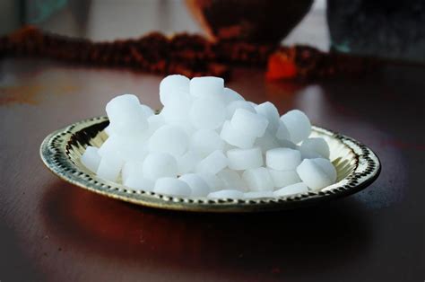 Camphor (कर्पूरम्) - The Chalk of Barus (Moon Powder)