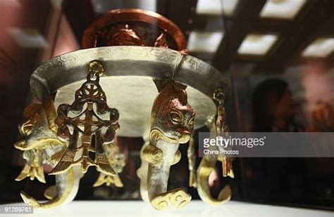 Silver Pagoda Photos and Premium High Res Pictures - Getty Images