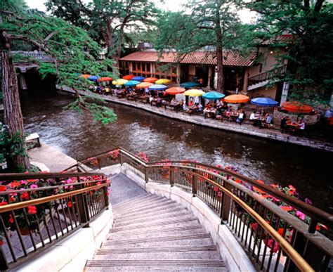 Is It a Crime to Jump Into the San Antonio River Riverwalk?