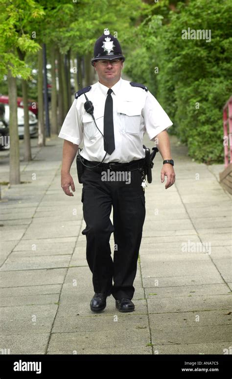 Thames valley police badge hi-res stock photography and images - Alamy