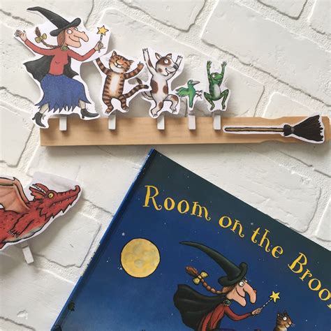 Room on the Broom story sequencing | Room on the broom, Preschool crafts fall, Preschool crafts