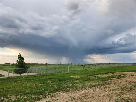 Meteorologist breaks down current storm cell - SwiftCurrentOnline.com ...