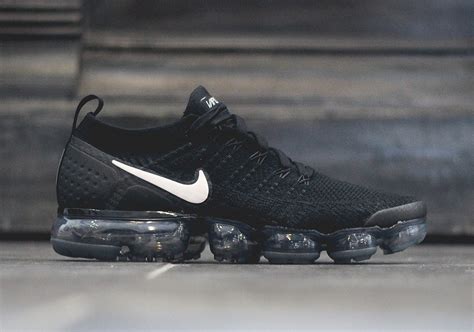 Nike Vapormax Flyknit 2.0 Black/White 942842-001 Release Info | SneakerNews.com