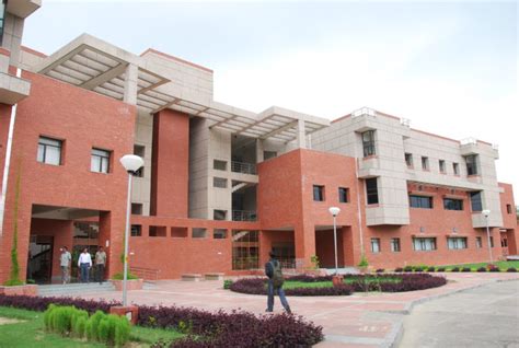 IIT Kanpur Campus - Eduvoice | The Voice of Education Industry